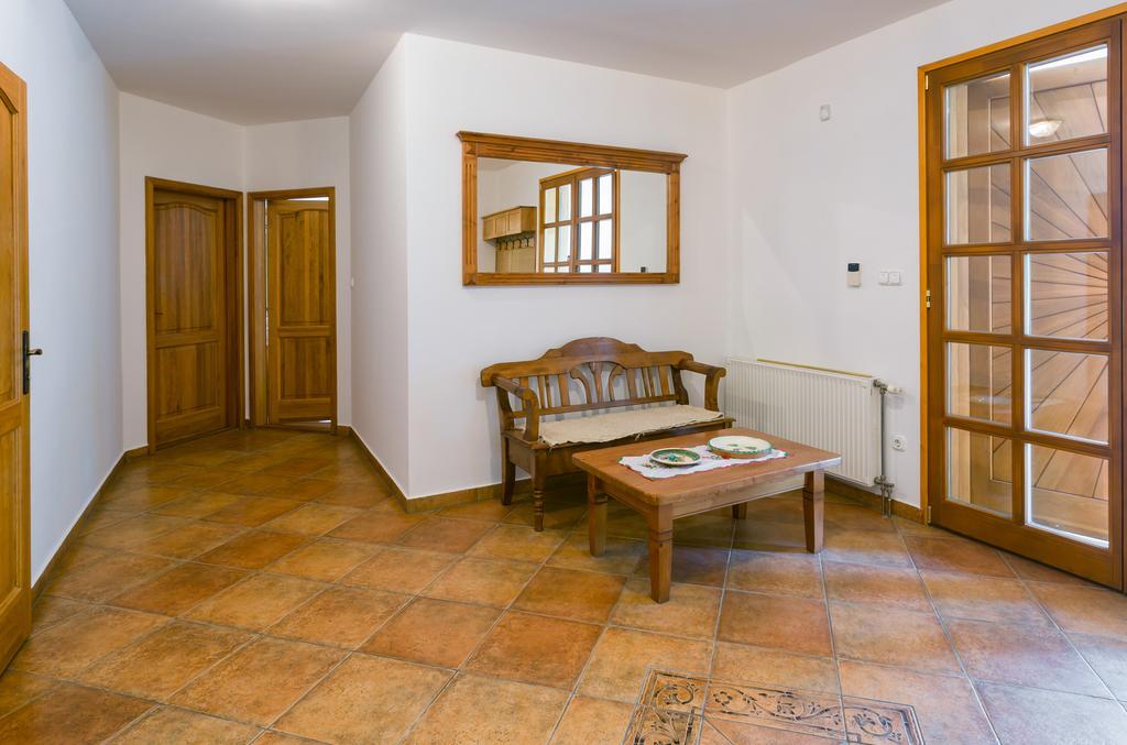 Figula Vendeghaz Hotel Balatonfured Luaran gambar