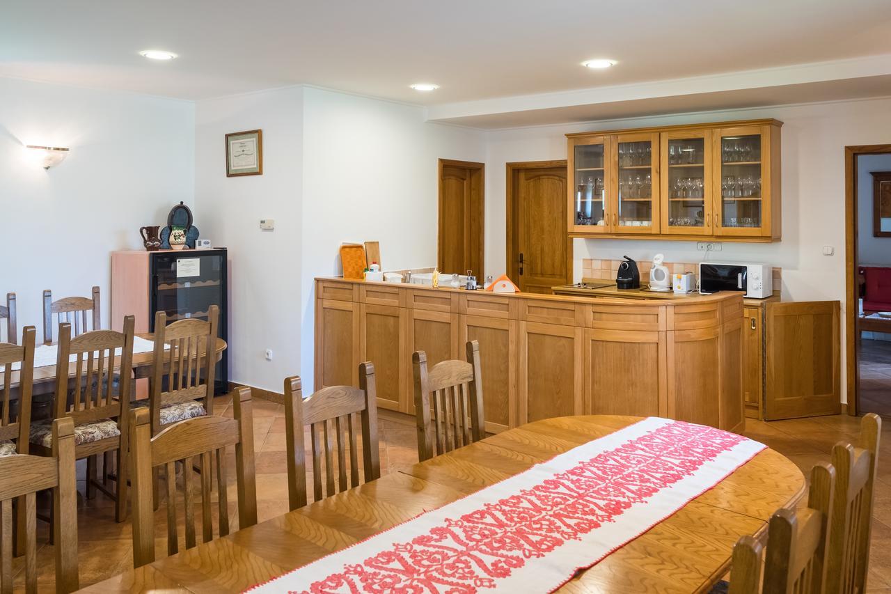 Figula Vendeghaz Hotel Balatonfured Luaran gambar